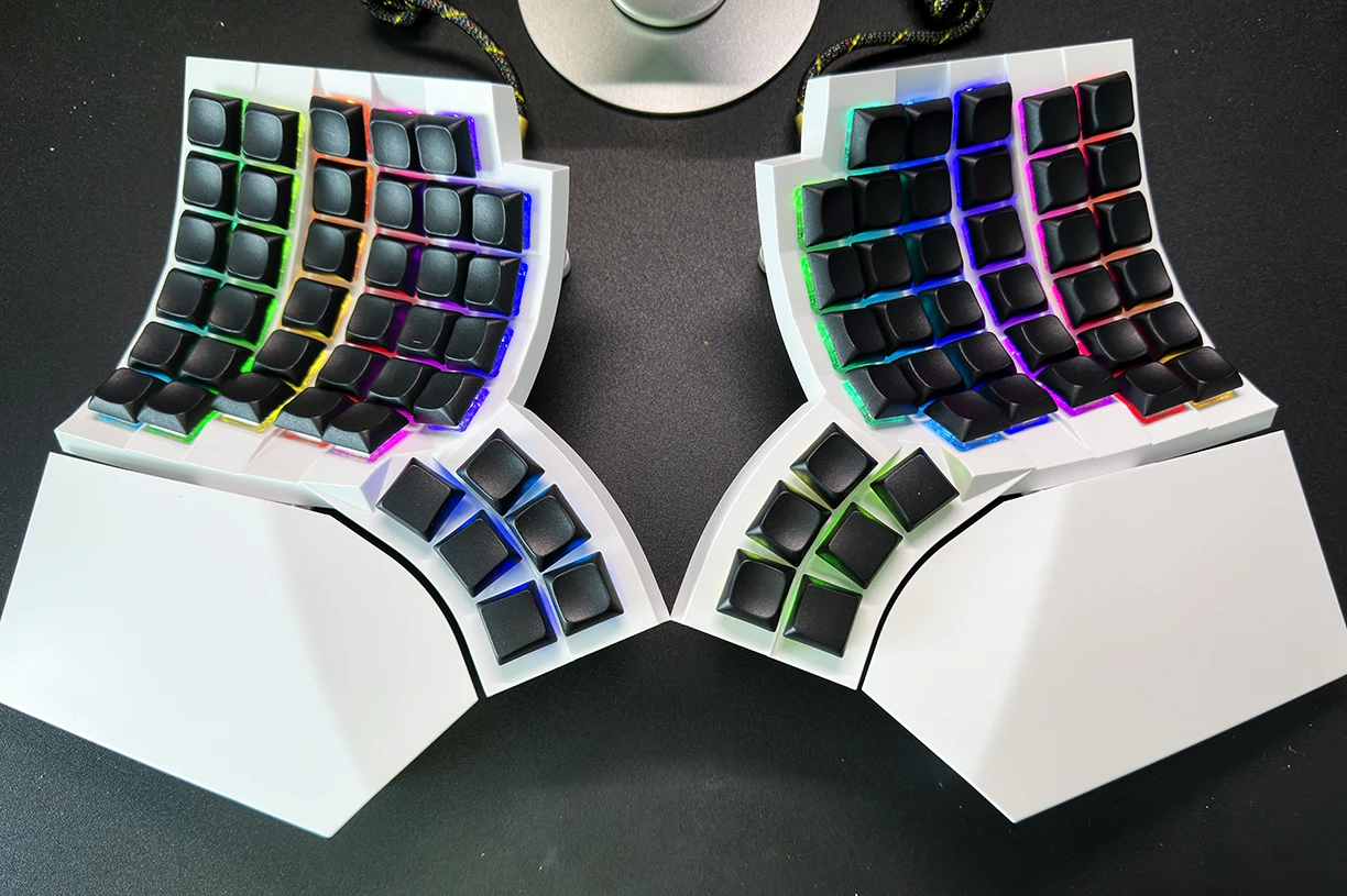 Keyboard with new keycaps